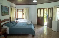 Pousada Casa Rosa فنادق في Alto Paraiso de Goias