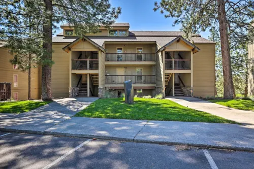 Resort Condo Retreat ~ 6 Mi to Downtown Bend! - Homestays