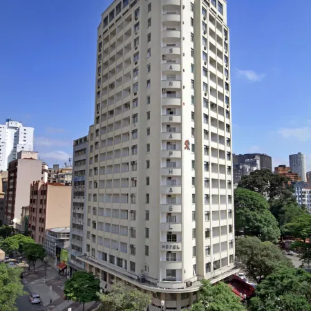 San Raphael Hotel Отели рядом с достопримечательностью «Стадион «Альянц-Парк»»