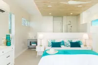 Villa DelEvan 4A / 1-bedroom villa on the Grace Bay Beach,