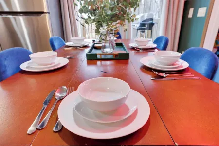 Fireplace~Hot Tub~Game Loft and Arcade~2 King Beds~Pet Friendly~Discounts