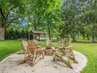 Starlite Resort Hotels in Saugatuck