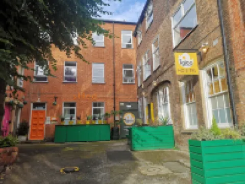 Igloo Hybrid Hotels in Nottingham