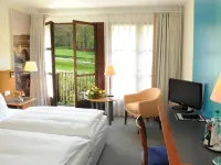 Hotel Schloss Eckberg Hotels near Blasewitz