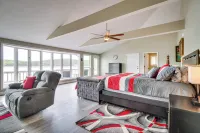 Serene Lakefront Mountain Home Getaway w/ Atrium! - Pet Friendly