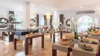 Hotel Cala Caterina - breakfast