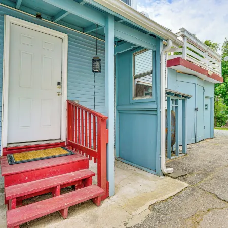 < 1 Mi to Historic District! Retreat in Bennington
