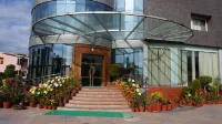 Hotel the Amaris - ที่มีอ่างอาบน้ำ