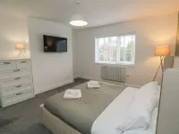 Bridlington Shore Apartment Hotels in Rudston
