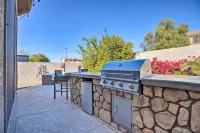 Close to Hikes! Snowbird Oasis w/ Pool in Estrella - Homestays