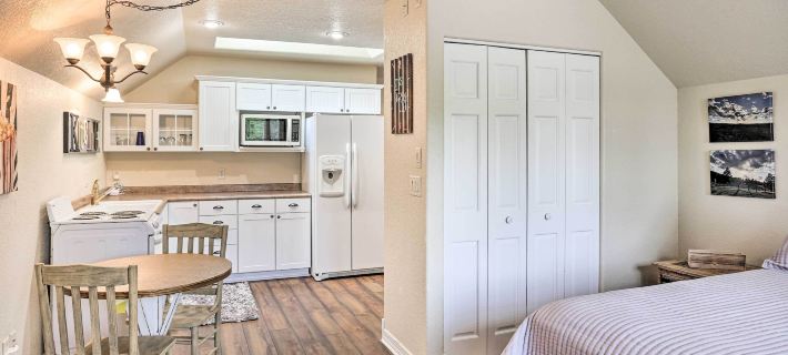 Central Creekfront Spearfish Apt by City Park Отели в г. Спирфиш