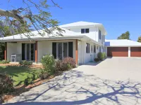 12th Tee Bnb Hotel a Bargara