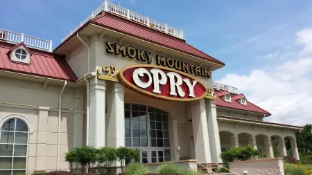 Days Inn by Wyndham Apple Valley Pigeon Forge/Sevierville