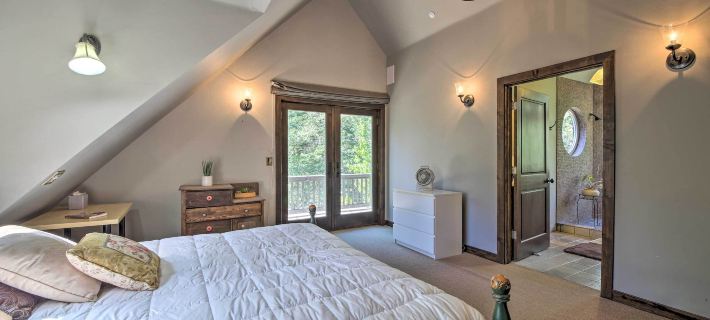 Incredible Lake Arrowhead Home w/ Views & Decks! Hotéis em Lake Arrowhead