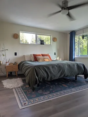 Quaint and Quirky Woodland Cottage - 2 Bedrooms 1 Bath