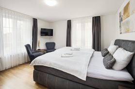 Visimo Apartments Felsenstrasse St Gallen - Elegant Heritage Building in a Quiet Neighbourhood