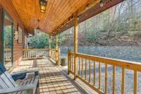 Mtn-View Waynesville Home Near Trout Stocked Creek - parking