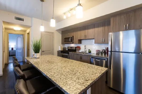 Downtown Camarillo*3 Resort like Pools*3 Fitness Ctrs*EVChargers*Gated*SelfChkIn