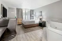 Quality Inn & Suites Hardeeville - Savannah North - Pools