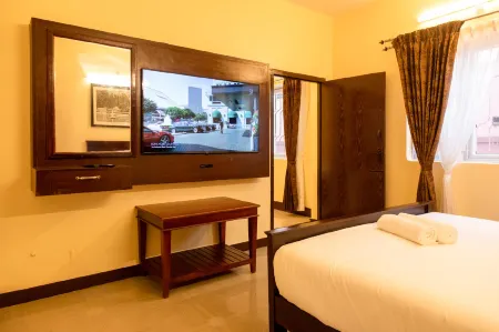 Aakash Rooms and Cottages,