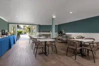 Avila Lighthouse Suites Hotels in Avila Beach