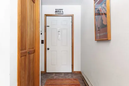 Riverside Condos B101 by AvantStay Condo Close to Downtown Town Park Ski Lift 8