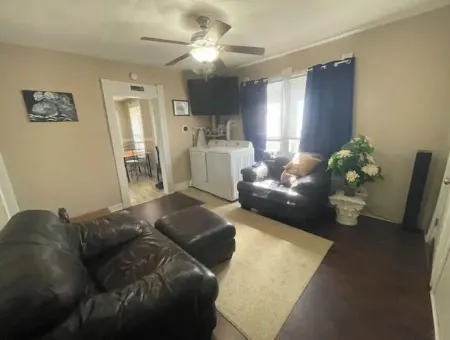 (F1) Convenient 3br Syracuse University apartment Отели в г. Сиракьюс