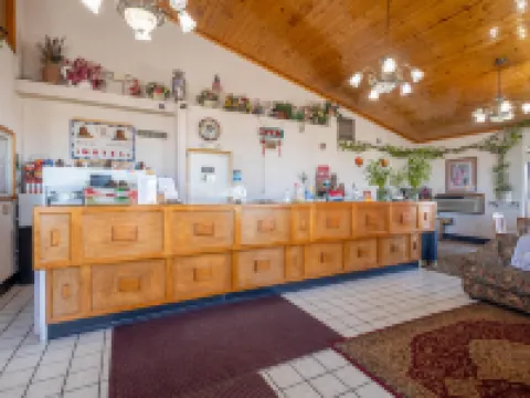 皇家假日汽車旅館由貝爾維拉蓋洛普I-40 蓋洛普酒店