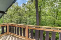 Pet-Friendly Gem: Hike, Fish & Golf in Gaylord - Pet friendly