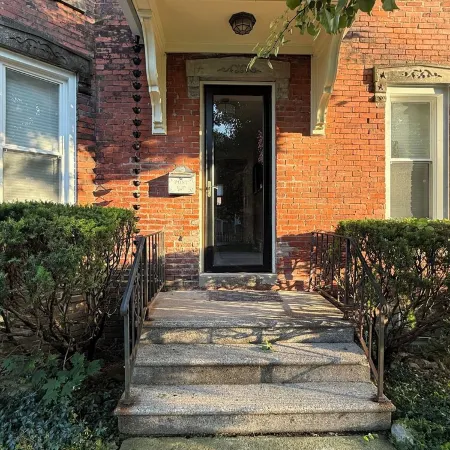 Historic 2-bedroom condo in Owosso