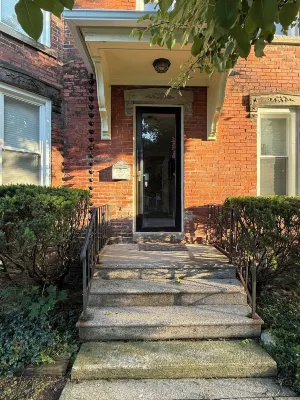 Historic 2-bedroom condo in Owosso