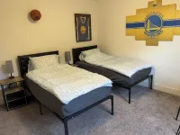 Welcome to The Pearl: Your Perfect Family Getaway! Minutes from Attractions. Hotel in zona Monorail