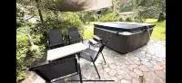 Beautiful Island Home with hot tub