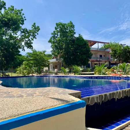 Shas Resort