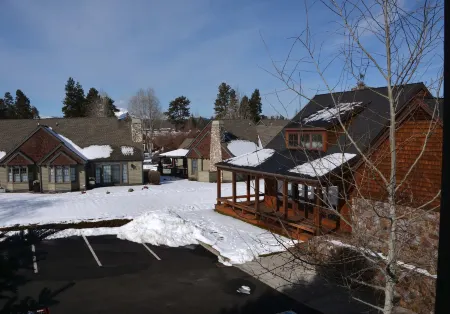 The Three Sisters Walk to Downtown Sisters