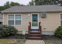 Cute and Comfy Cottage - 1 Mile to Wells Beach & 3 Miles to Ogunquit Beach!