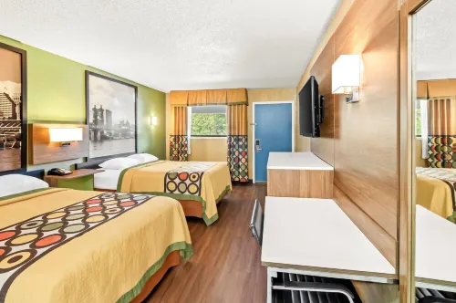 Super 8 by Wyndham Cincinnati/Springdale Oh Hotels in Springdale