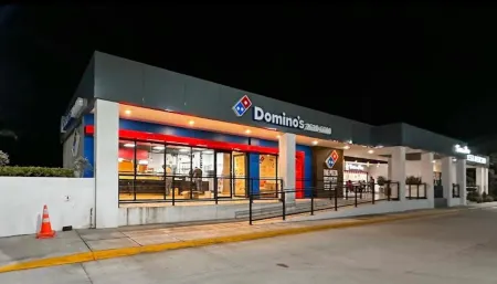 WE Hotel, la Lima Отели в г. Ла-Лима