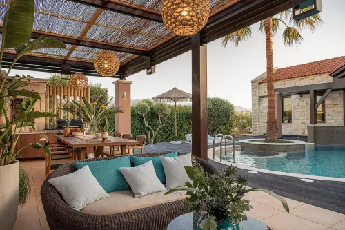 Villa Peacock with Spa Facilities
