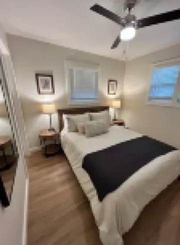 "Rooms with a View" newly renovated rustic modern home with stunning BRM views