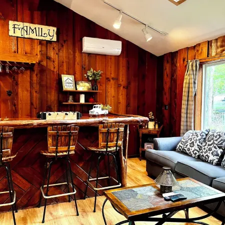 Mountain Retreat- Masthope-Ski/Lake Community!