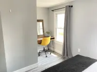 Chic Spacious Home 5 Mins To College & Frederick Health