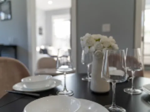 Stylish Secret: 1 FREE parking + walk to train & Redbull Arena, Sleep8, 20%OFF ハリソンのホテル