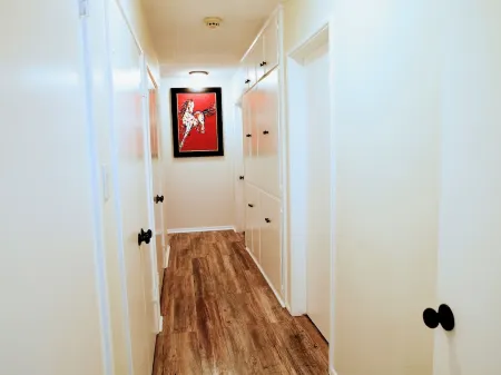 Charming 3-bedroom house with AC and Pool in awesome View Park-Windsor Hills