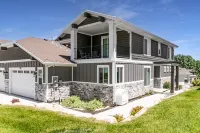 Spacious - Midway Getaway -Majestic Views  4 Bd  4.5 Bath Near Park City Resorts