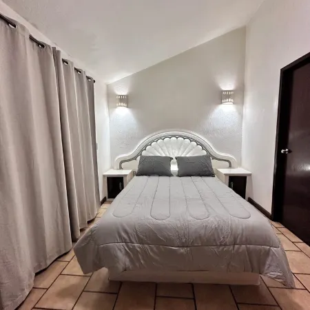 Nice small apartment with fast WiFi in Chapala Отели в г. Чапала