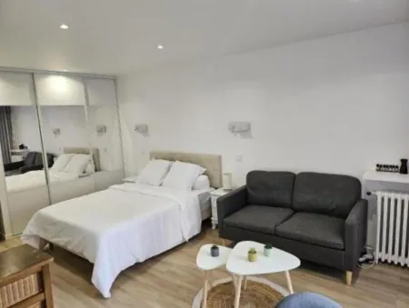 Charmful Modern Studio Отели рядом со станцией Porte D'Italie Station