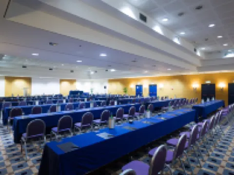 ฮิลตัน สนามบินโรม โรงแรมในโรม