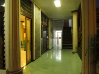 Hotel Lestari Near Lippo Plaza Mall Jember