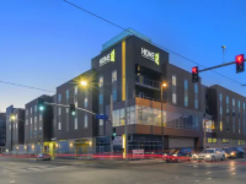 Home2 Suites by Hilton - Kansas City Downtown Hotels near The Arvin Gottlieb Planetarium